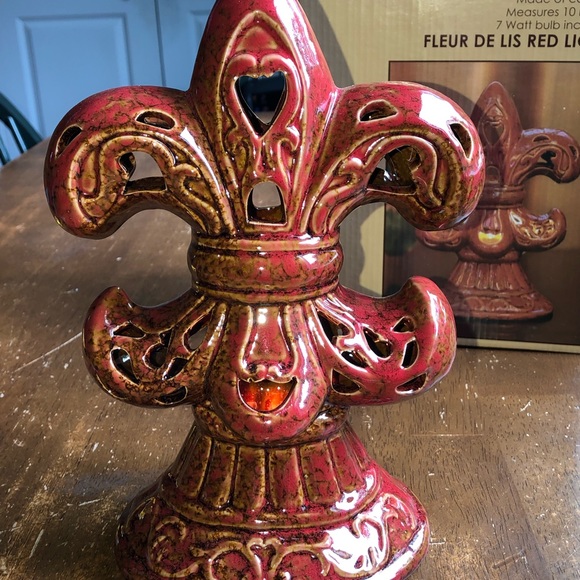 NIB FLEUR DE LIS RED LIGHT, Light included - Picture 3 of 10